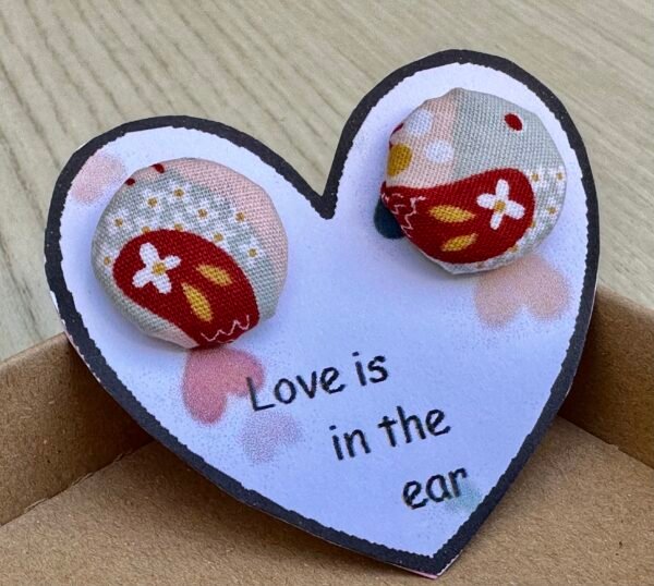 Love is in the ear - Image 3