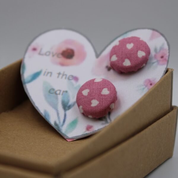 Love is in the ear - Image 6